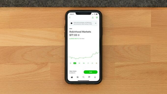 Apple Inc. Stock Price Analysis And Market Forecast As Of May 31, 2026