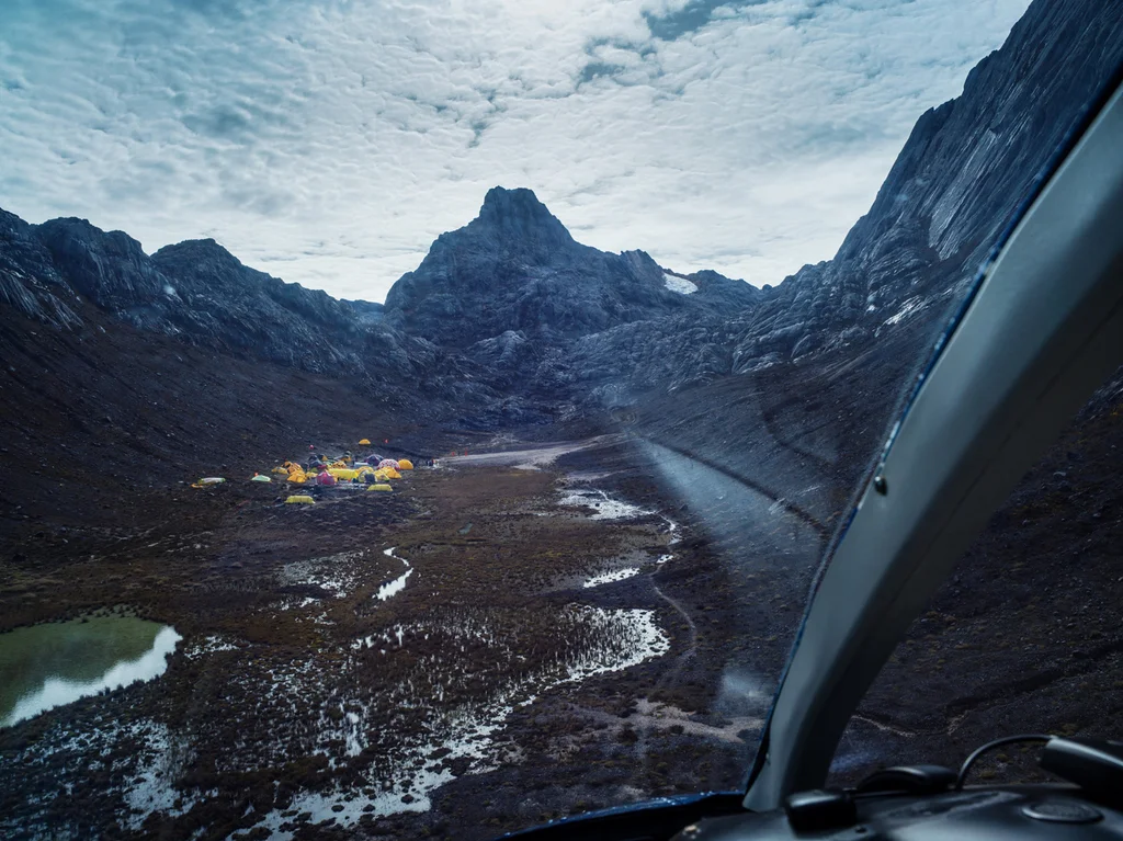 This 3D model captures a rare tropical glacier before it’s gone