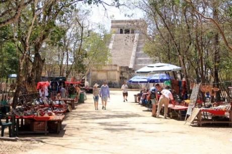 Chichén Itzá reopens after dispute with vendors that led to 13-day closure