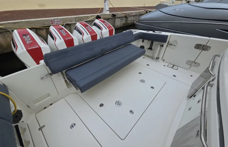 For Sale: Boston Whaler 420 Outrage