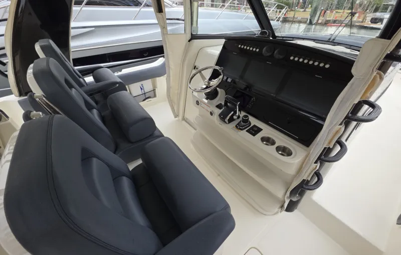 For Sale: Boston Whaler 420 Outrage