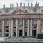 Trump Critiques Pope Leo XIV Following Chicago Mayor Meeting