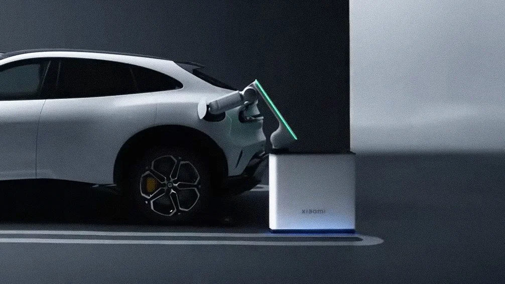 This robotic arm charges your EV so you don’t have to
