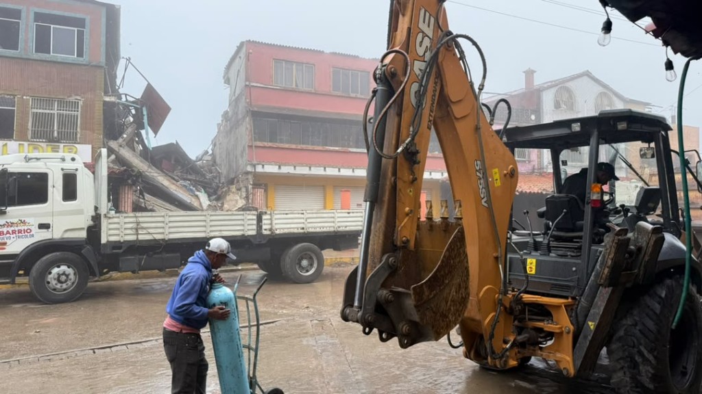 El Junquito intenta levantarse entre escombros a más de dos semanas del terremoto