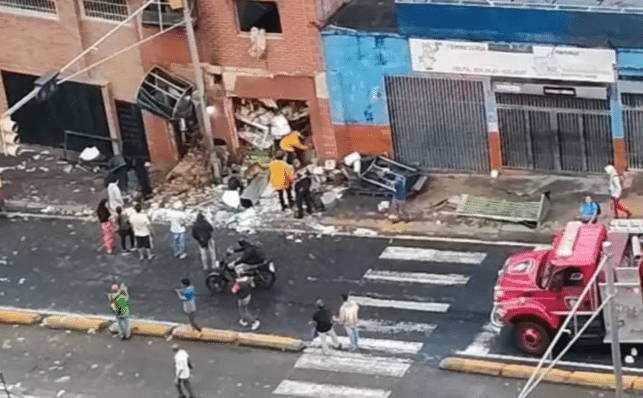 Explosión de bombonas de gas deja dos heridos en Caracas