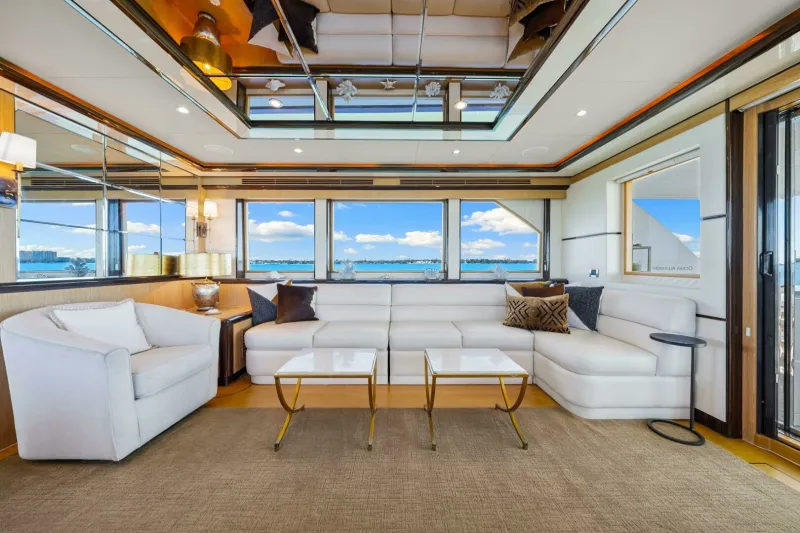 For Sale: Ocean Alexander 83