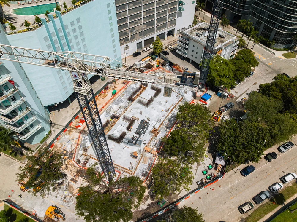 Kobi Karp-Designed Edge House Miami Completes Foundation Pour, Begins Vertical Construction in Edgewater