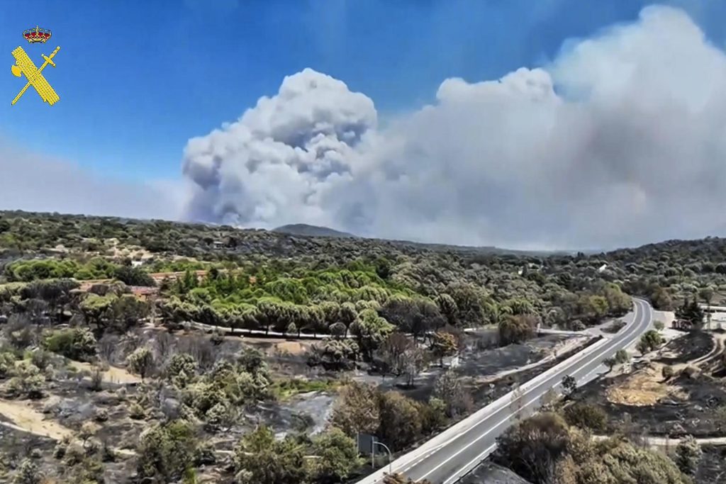 Más de 88.500 afectados en el centro de España por dos grandes incendios