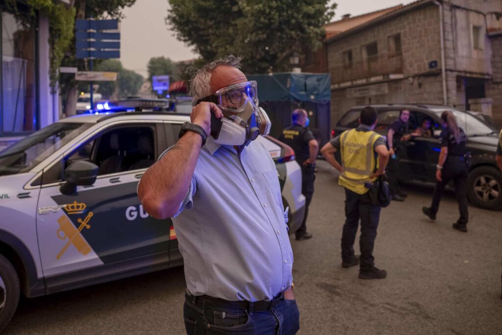 Más de 88.500 afectados en el centro de España por dos grandes incendios