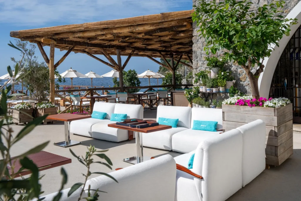 Riva Opens New Lounge on the Amalfi Coast