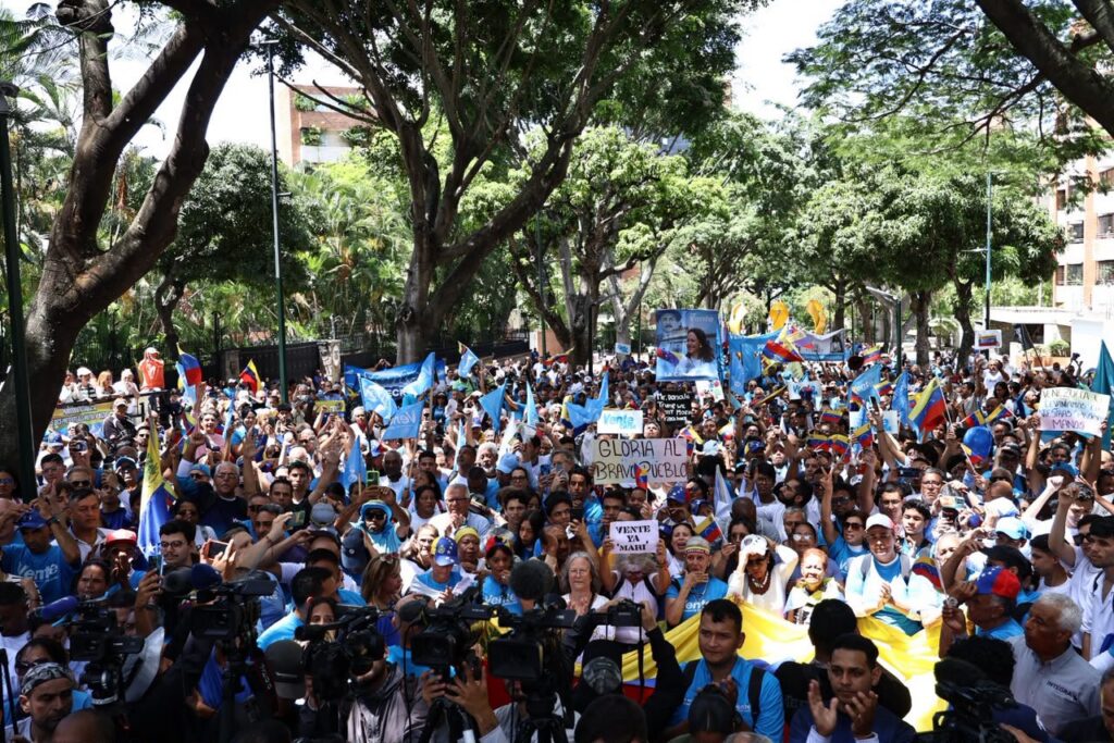 Simpatizantes de Vente Venezuela se concentraron para exigir elecciones “ya” y el regreso de María Corina Machado