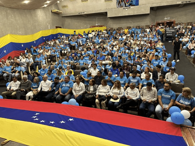 Simpatizantes de Vente Venezuela se concentraron para exigir elecciones “ya” y el regreso de María Corina Machado