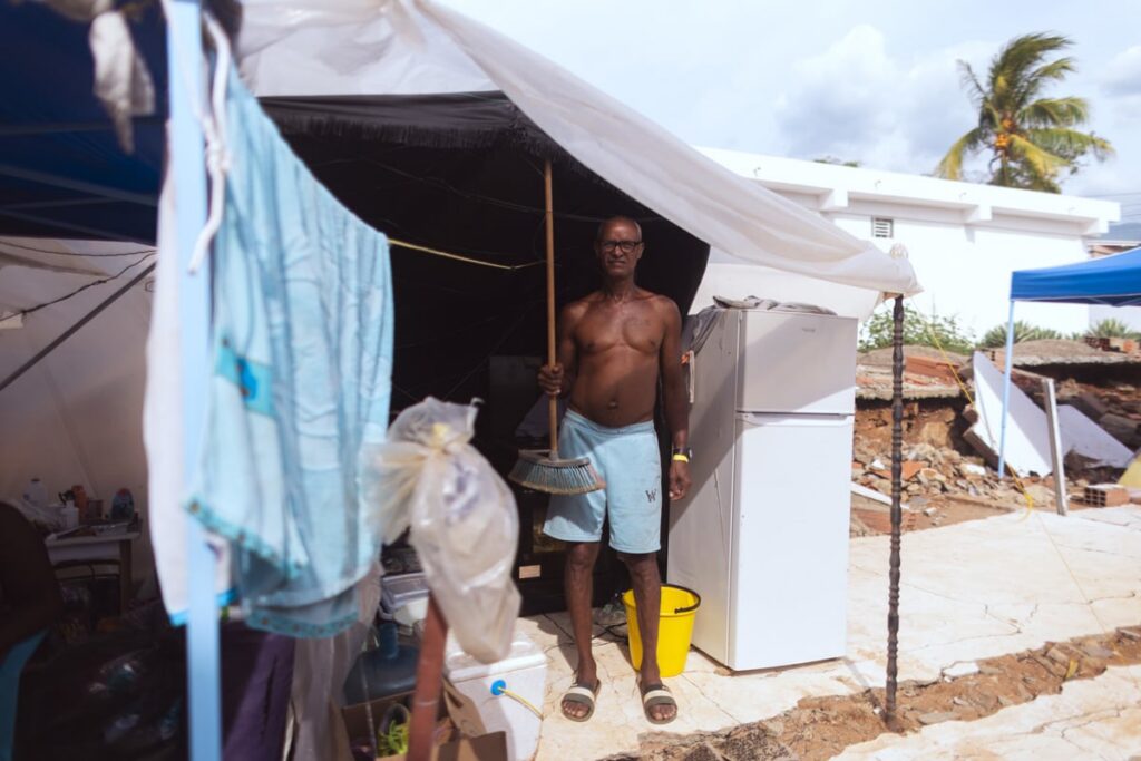 Unas 6.000 personas siguen acampando en la calle tras los terremotos en Venezuela, dice MSF