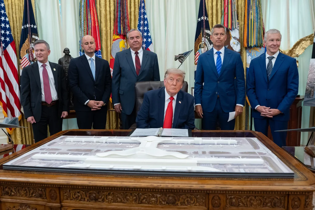 Who designed Dulles Airport’s $22.5 billion update? Maybe Trump himself