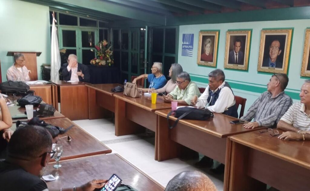 AD busca rescatar su tarjeta: Militancia regional impulsa las PASO para recuperar el partido