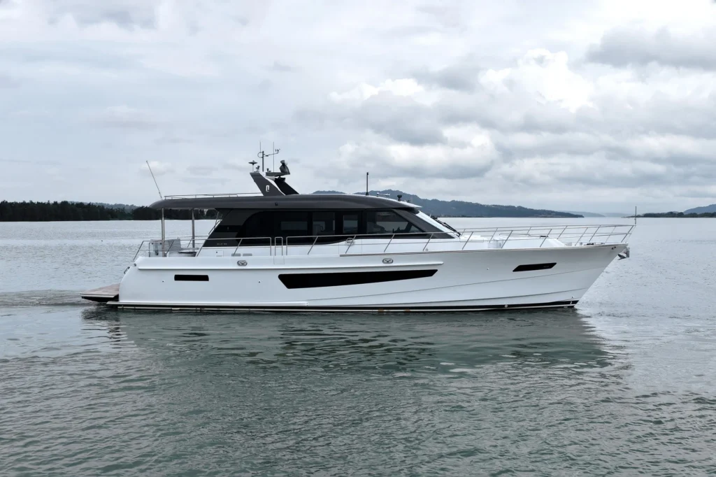 CL Yachts CLB65 SUV Completes Sea Trials