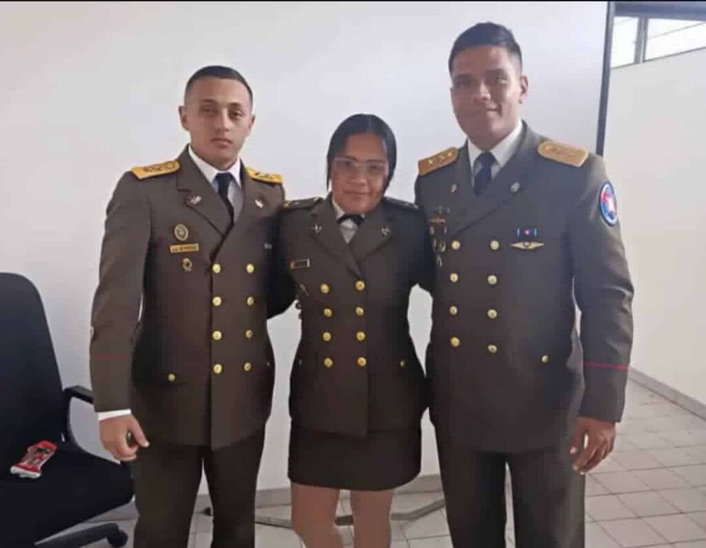 Excarcelan a tres militares involucrados en el caso “brazalete blanco”
