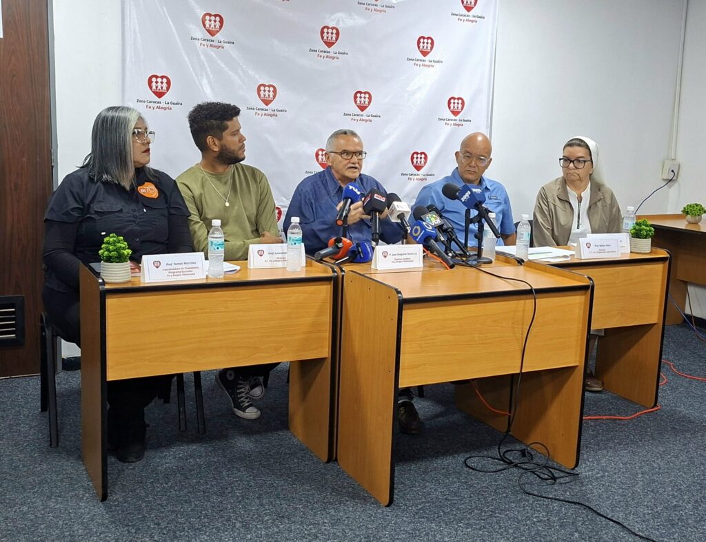 Fe y Alegría reporta que 30 estudiantes de Caraballeda fallecieron durante el terremoto