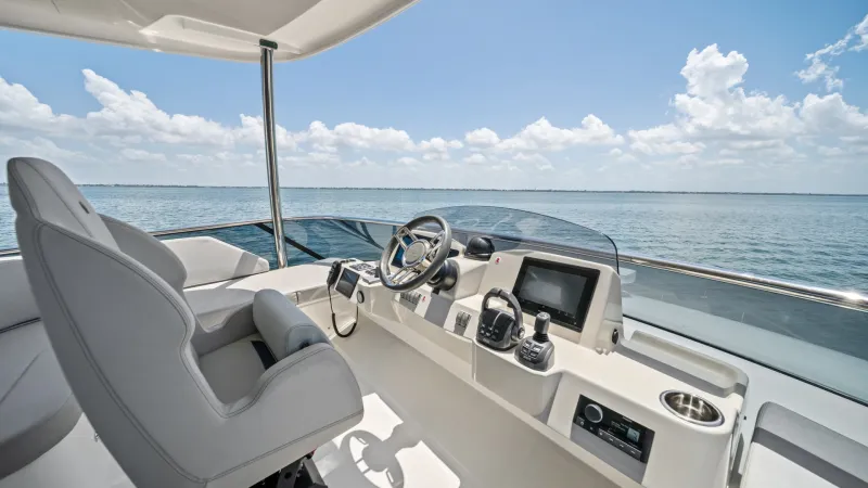 For Sale: Absolute Navetta 58