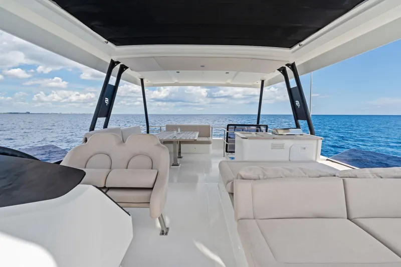 For Sale: Fountaine Pajot MY6