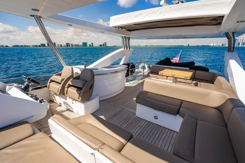 For Sale: Sunseeker Manhattan 73