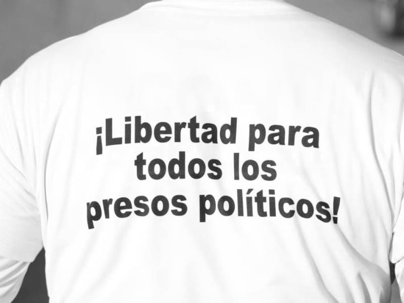 Organizaciones de DDHH exigen incluir la liberación de presos políticos en mesa de diálogo