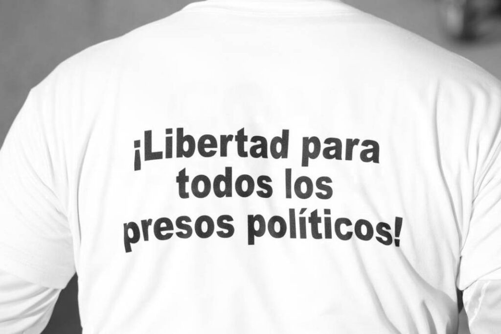 Organizaciones de DDHH exigen incluir la liberación de presos políticos en mesa de diálogo