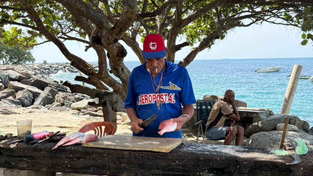Pescadores a caraqueños: Pueden bajar a La Guaira a comprar  pescado fresco