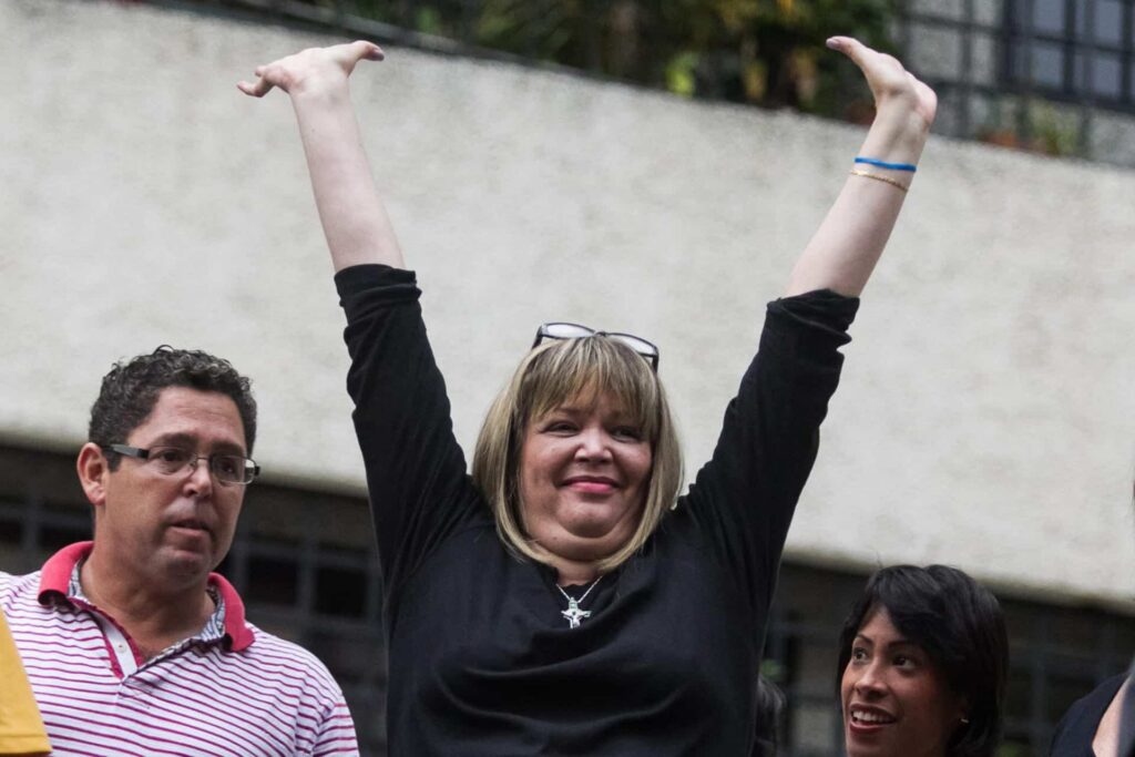 Políticos y activistas saludan libertad de Afiuni y denuncian omisión de responsables
