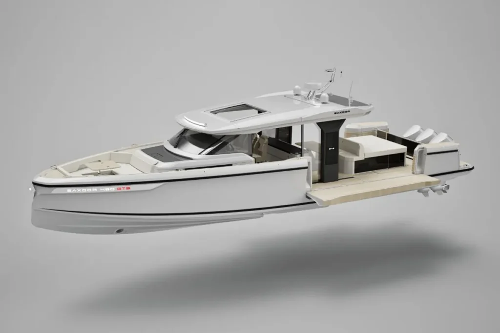 Saxdor Debuts Open 460 GTS Flagship