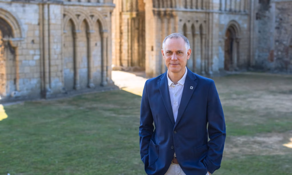 V&A deputy director Tim Reeve departs to lead English Heritage
