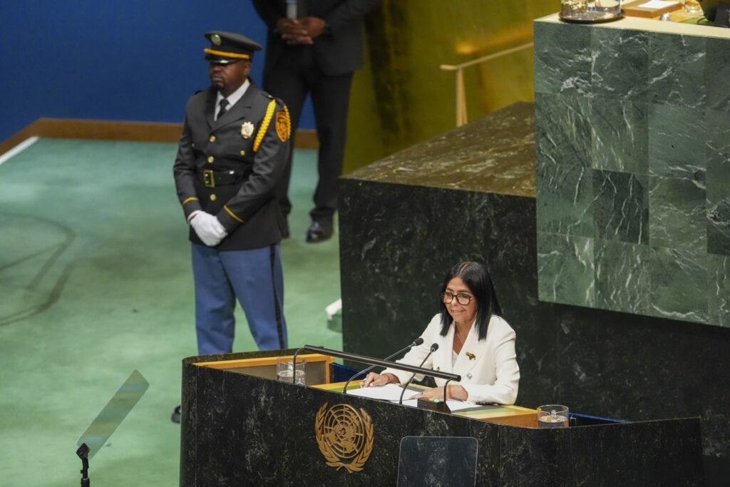 Delcy Rodríguez dice en la ONU que habrá elecciones en Venezuela, pero no cuándo