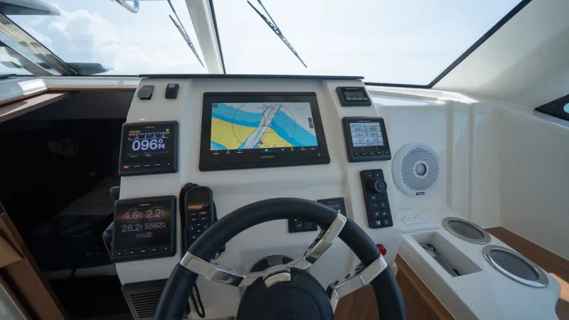 For Sale: Aquila 44 Motor Yacht