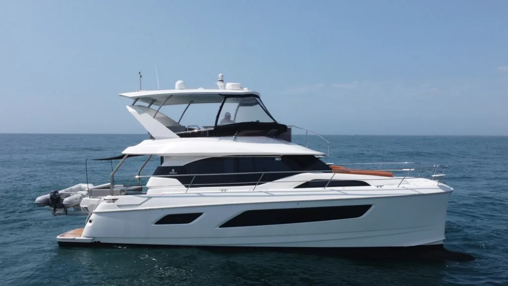 For Sale: Aquila 44 Motor Yacht