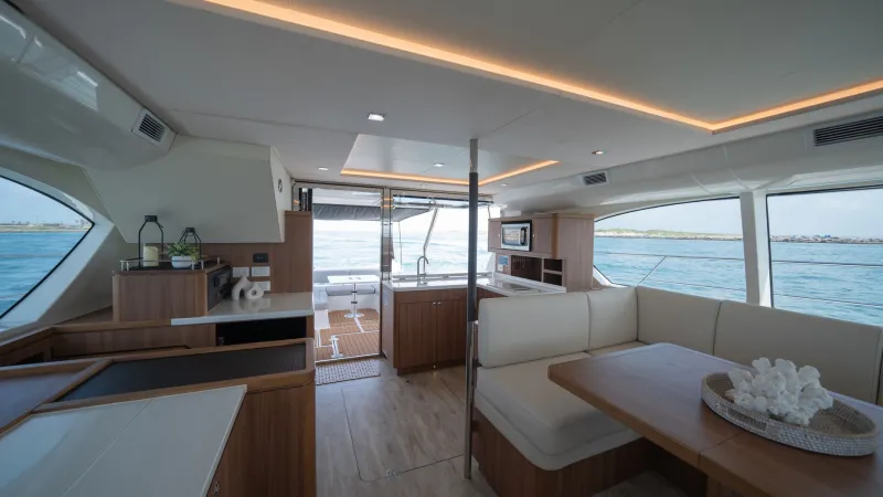 For Sale: Aquila 44 Motor Yacht