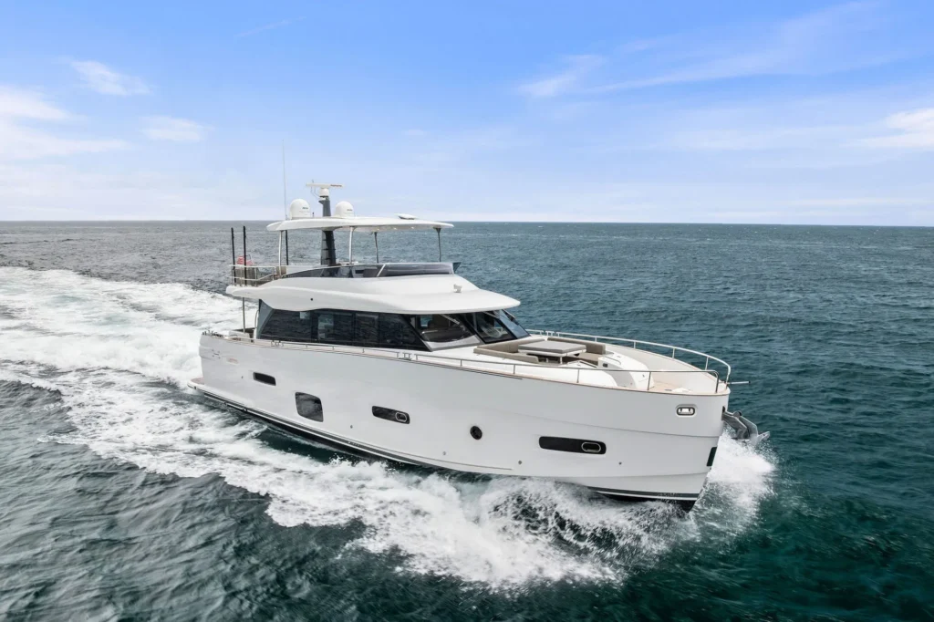 For Sale: Azimut Magellano 66