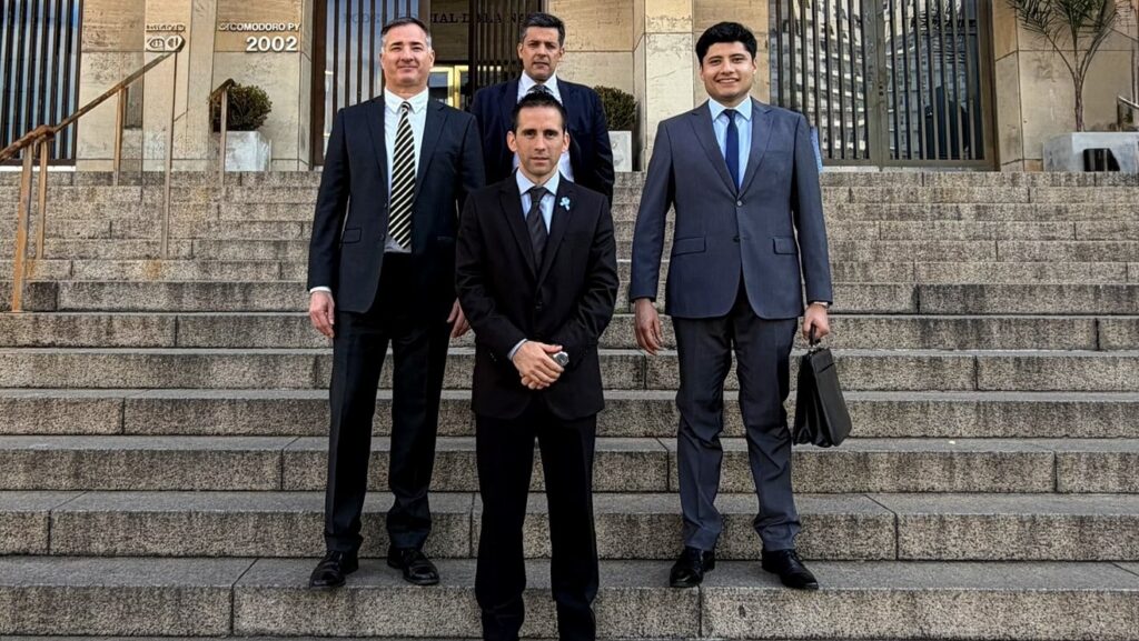 Gendarme argentino pide a la justicia internacional captura de 5 funcionarios venezolanos