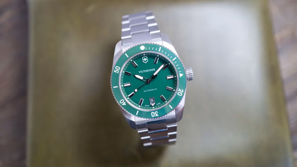 Introducing: Victorinox Maverick (Live Pics)
