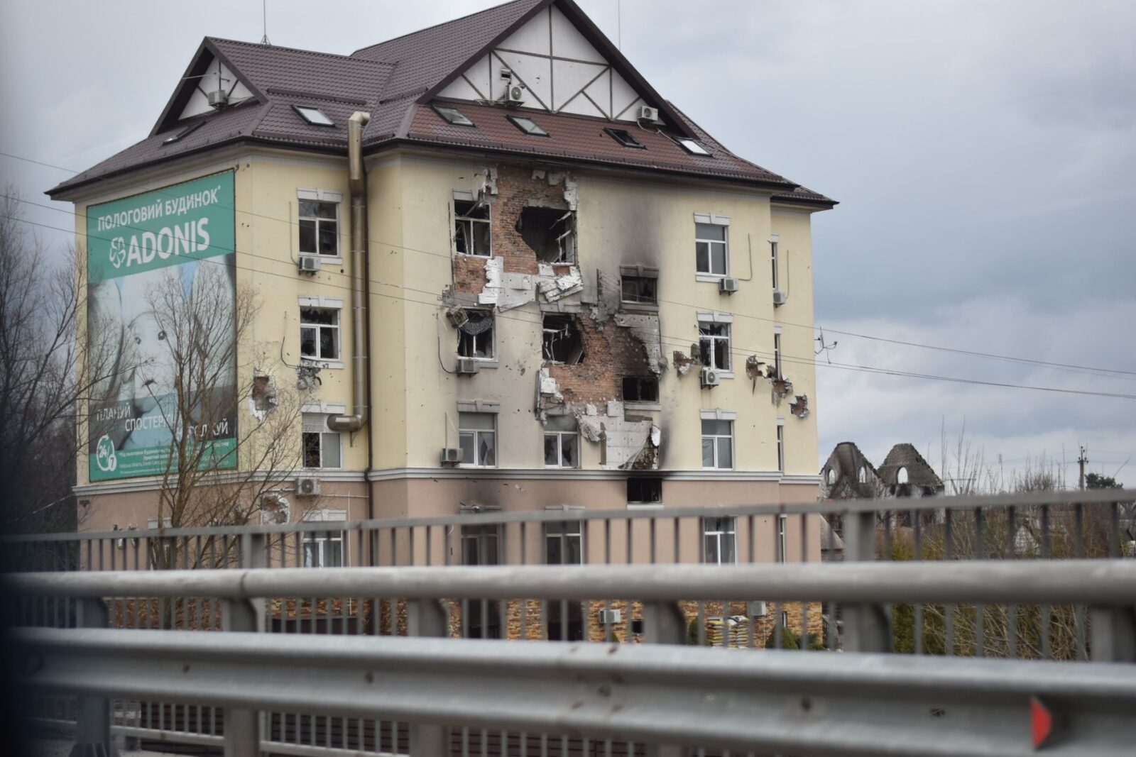 Ukraine Launches Largest Drone Attack on Moscow Amid Parliamentary Elections