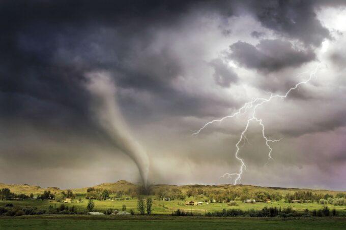 Tornado Warning Issued for Parts of Davis County Amid Severe Weather Threat