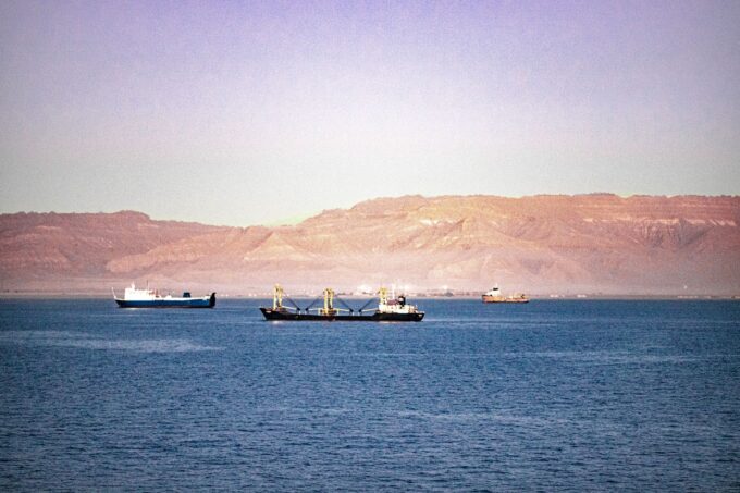 Iran Proposes Seven-Day Plan to Reopen Strait of Hormuz Amid Geopolitical Tensions
