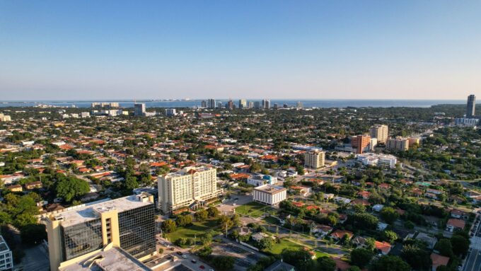 Surge in Vibrio vulnificus Infections Raises Public Health Concerns in Florida