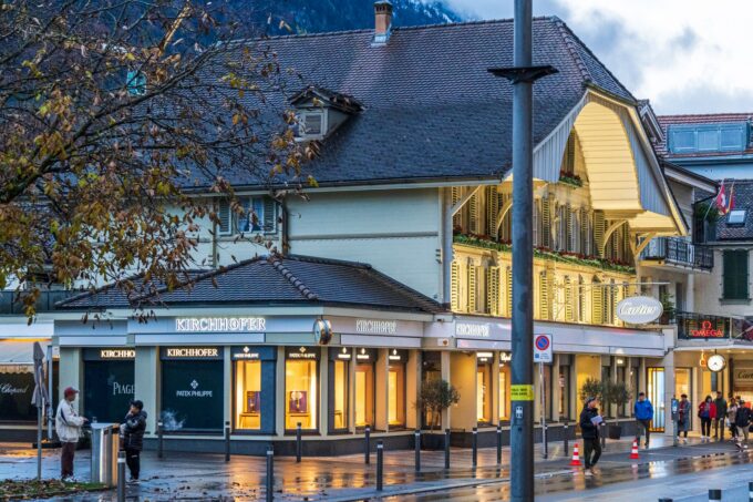 Record-Breaking Sale: 1-of-1 Cartier Cheich Fetches $3.4 Million at Auction
