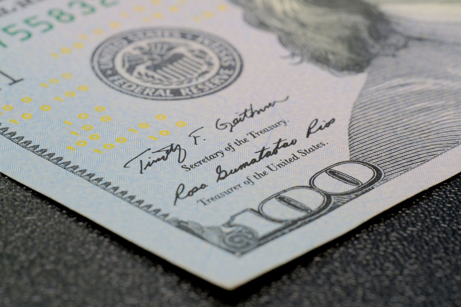 US Treasury and China Set to Discuss AI and Trade Issues at JPMorgan Headquarters