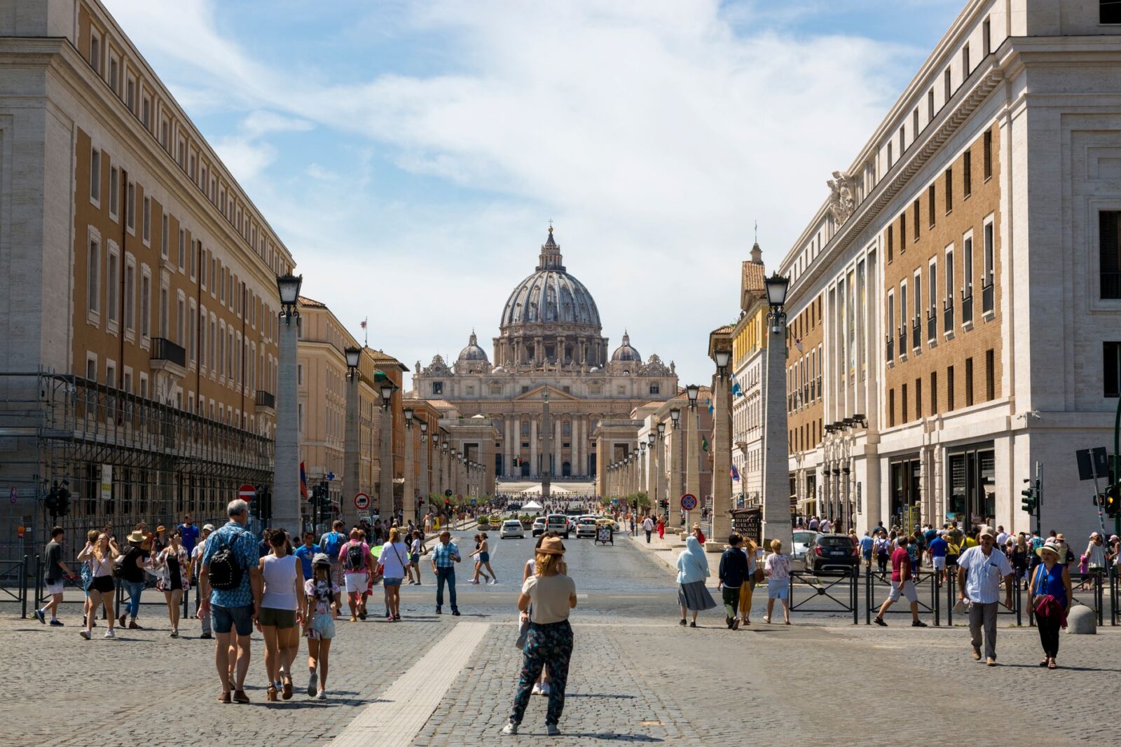 Pope Leo Warns of AI Threat to Humanity During France Visit