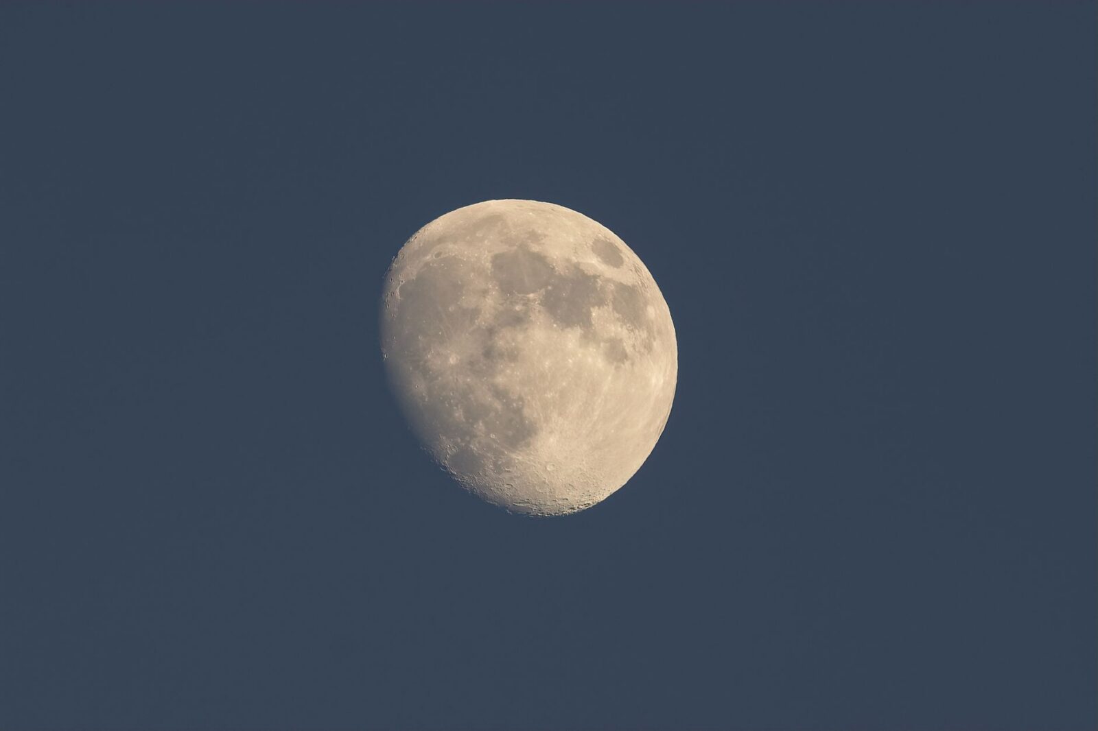 NASA Discovers Giant New Crater on the Moon: A Once-in-a-Century Scientific Breakthrough