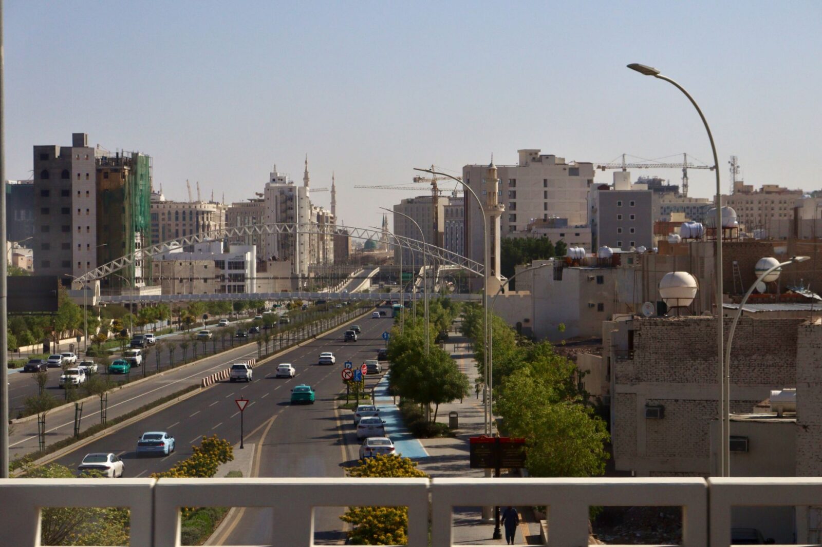 Saudi Arabia Issues First Alert in Riyadh Following Explosion Amid Houthi Conflict