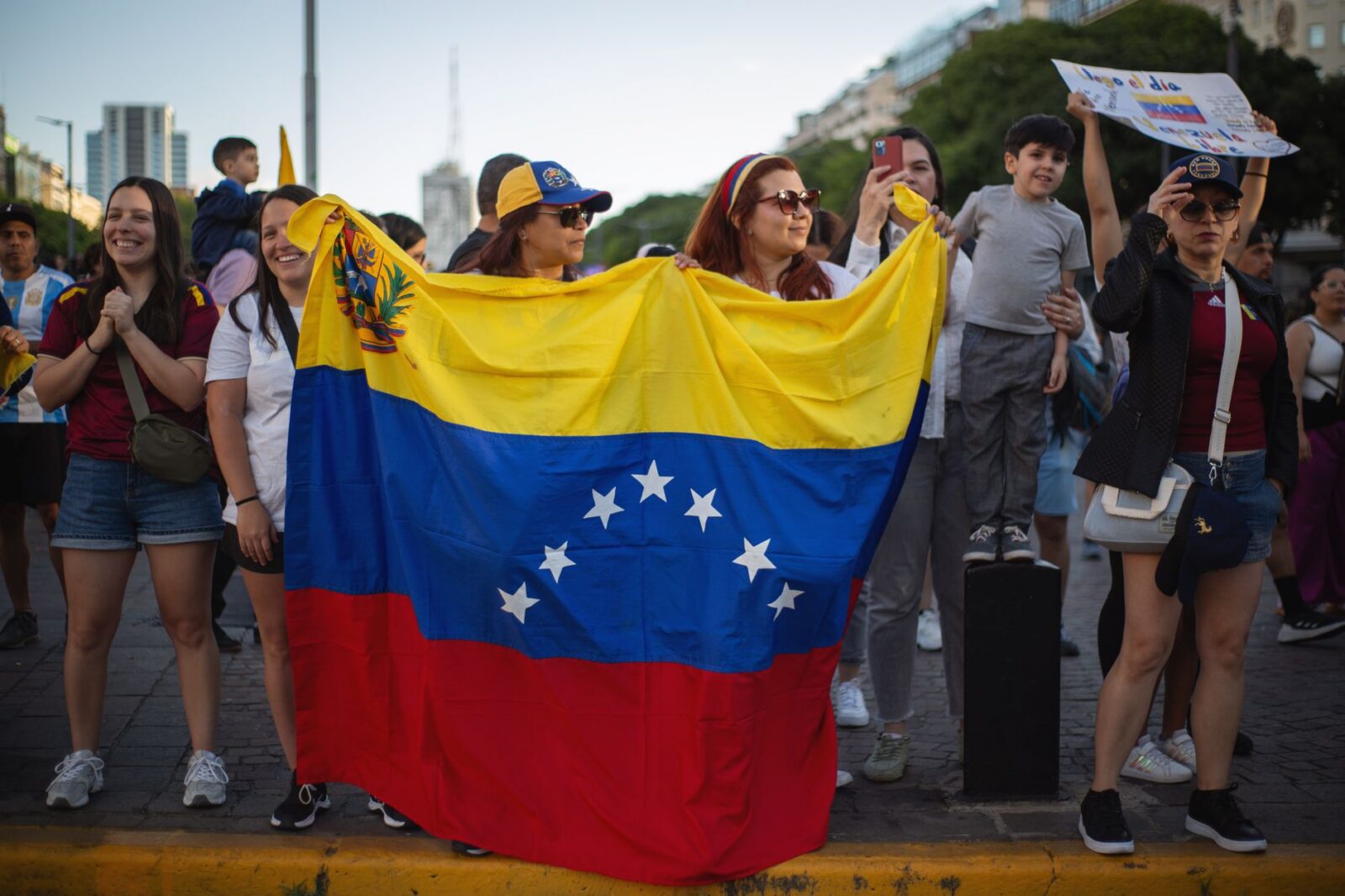 Shooting of Venezuelan Man by ICE in Austin Raises Concerns Over Immigration Policies