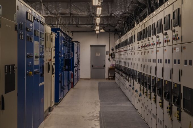 Senate Bill to Curb AI Data Center Utility Costs Faces Legislative Hurdles