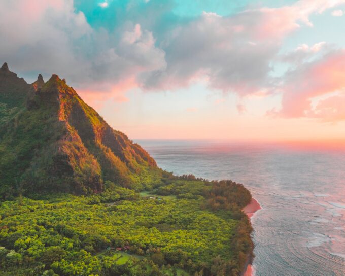 Hurricane Lowell Causes Severe Damage and Power Outages in Kauai, Hawaii